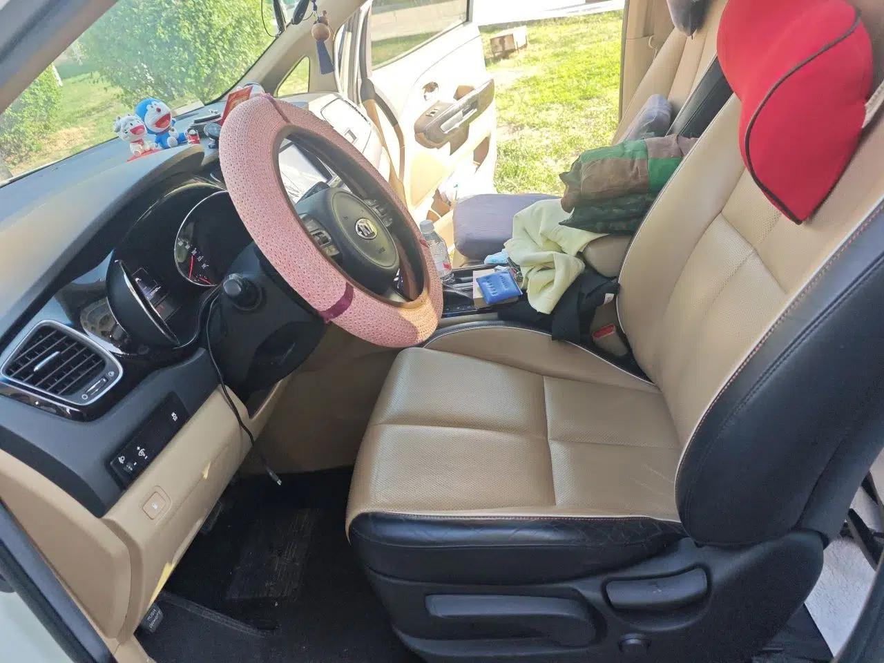 Kia Carnival 2015 2.2T Luxury Edition China IV — миниатюра 16