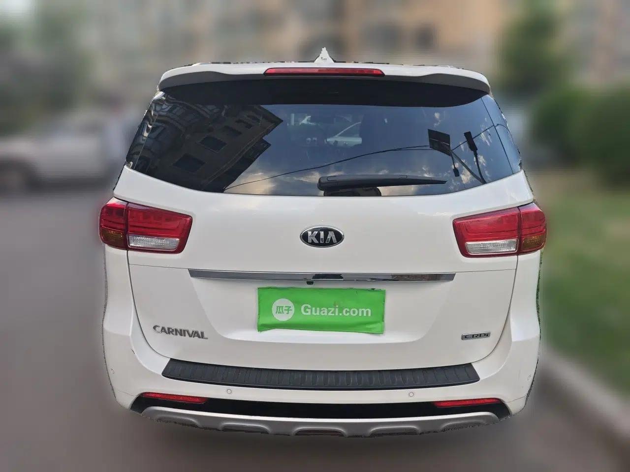 Kia Carnival 2015 2.2T Luxury Edition China IV — миниатюра 5