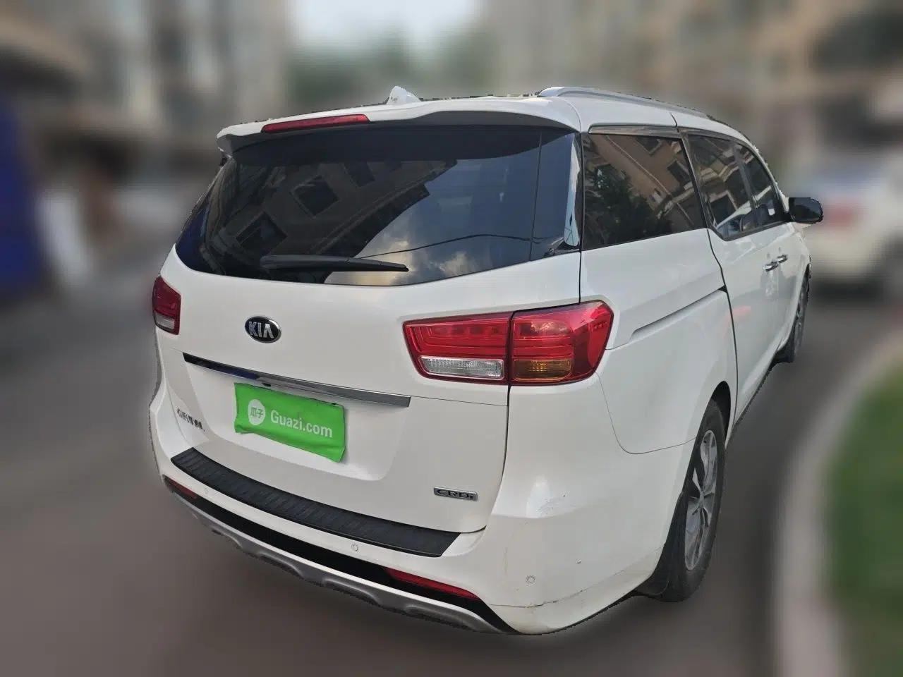 Kia Carnival 2015 2.2T Luxury Edition China IV — миниатюра 6
