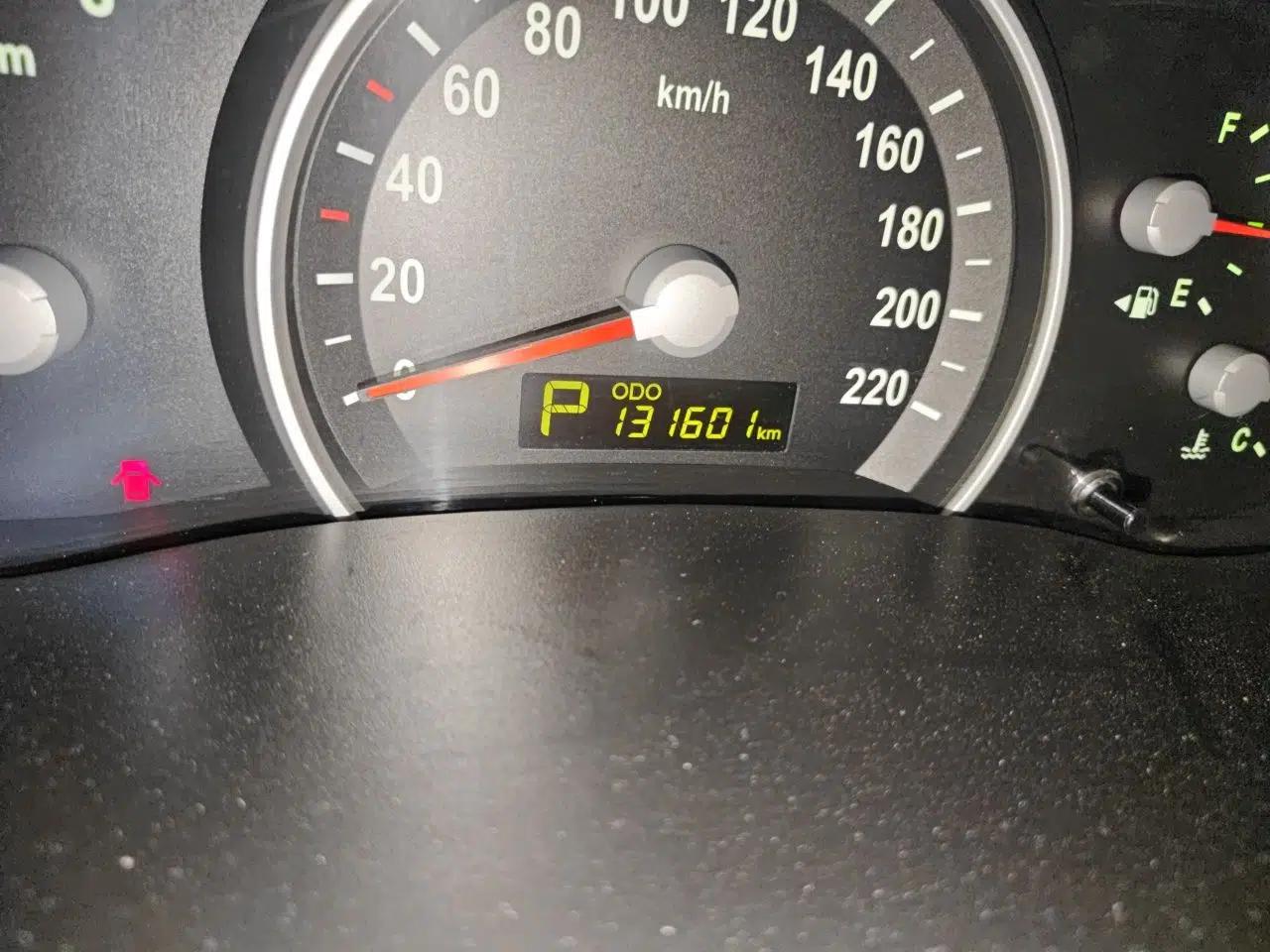 Kia VQ 2011 2.7 Comfort Edition — миниатюра 13