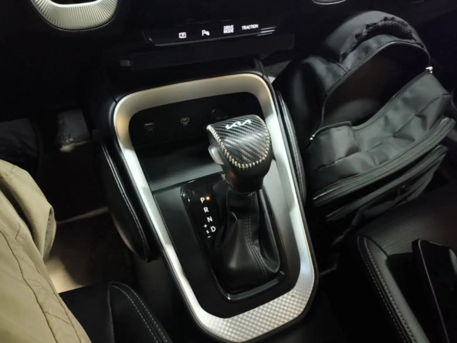 Kia Sonet 2024 1.5L Comfort Edition — миниатюра 17