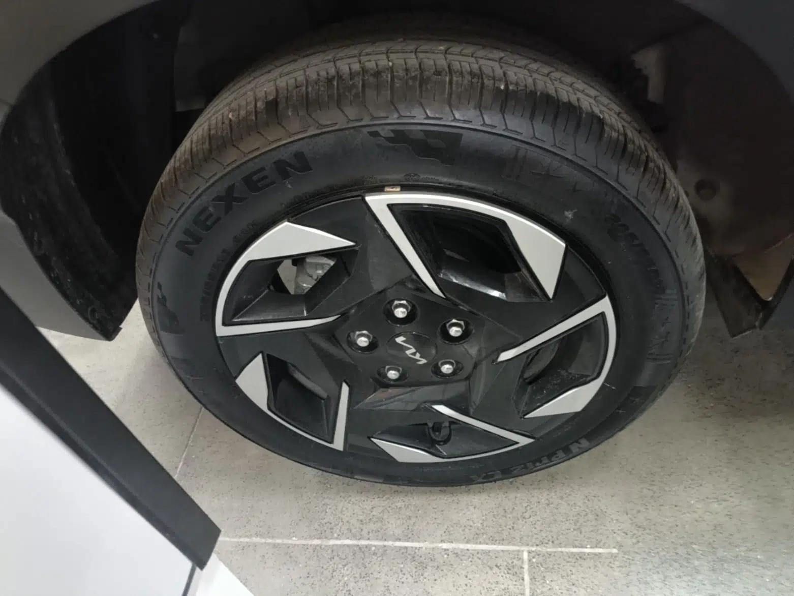 Kia Sonet 2024 1.5L Comfort Edition — миниатюра 10