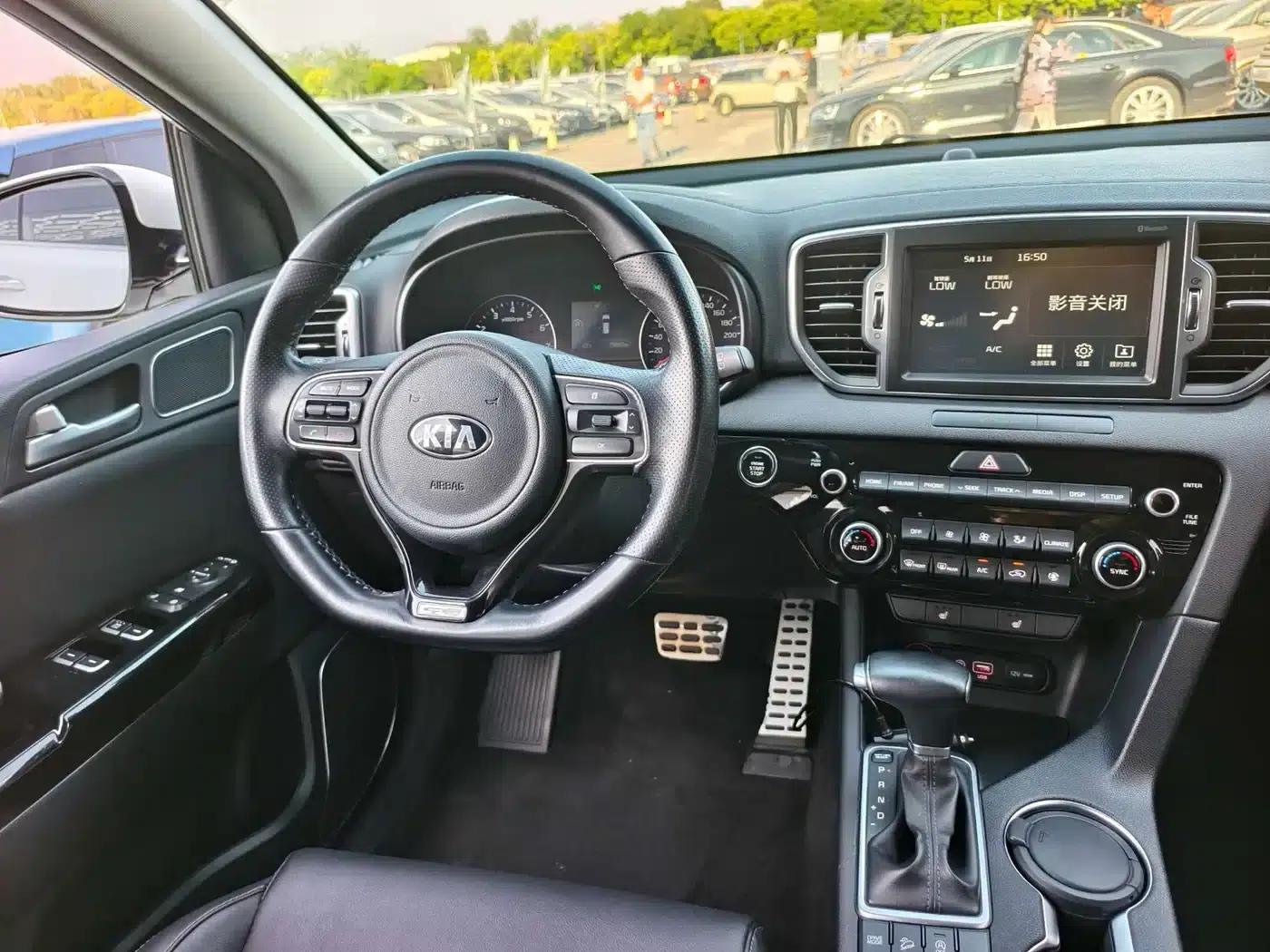 Kia KX5 2016 1.6T Automatic 2WD DLX — миниатюра 18