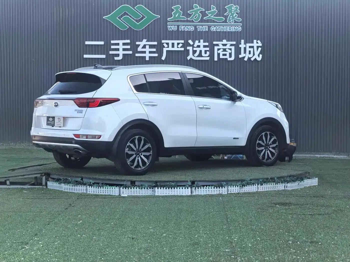 Kia KX5 2016 1.6T Automatic 2WD DLX — миниатюра 19