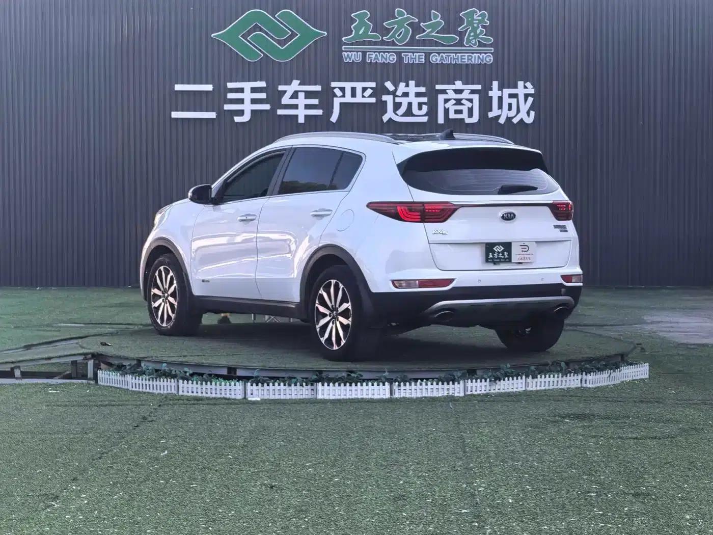 Kia KX5 2016 1.6T Automatic 2WD DLX — миниатюра 21