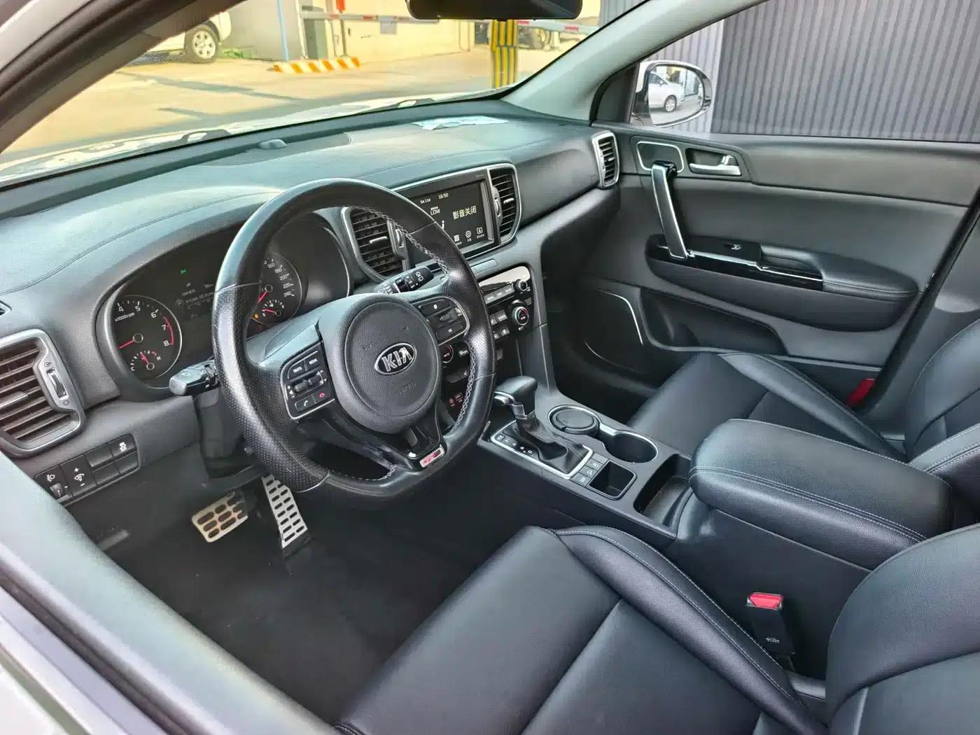 Kia KX5 2016 1.6T Automatic 2WD DLX — миниатюра 9
