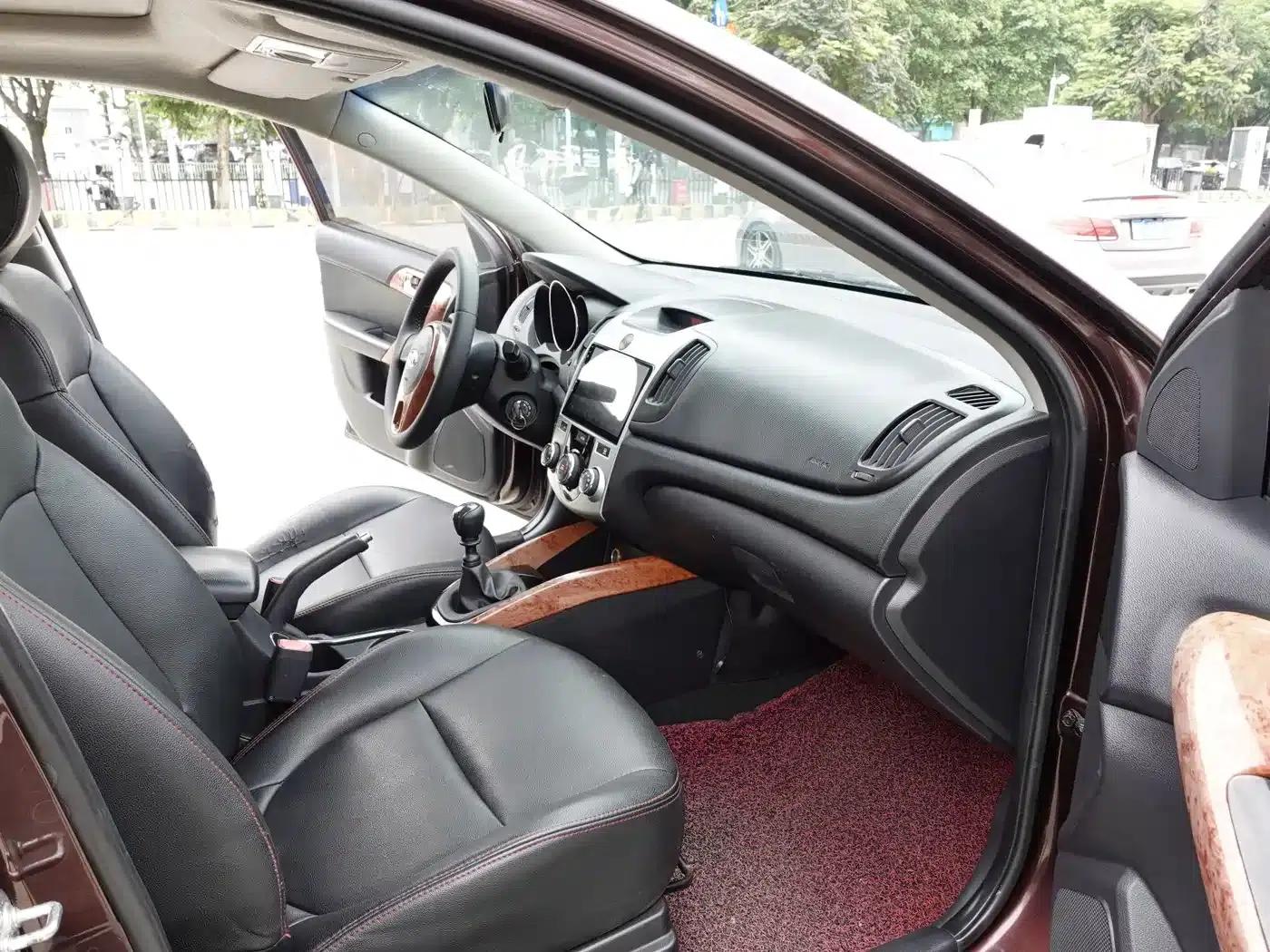 2014 Forte 1.6L MT GLS — миниатюра 11