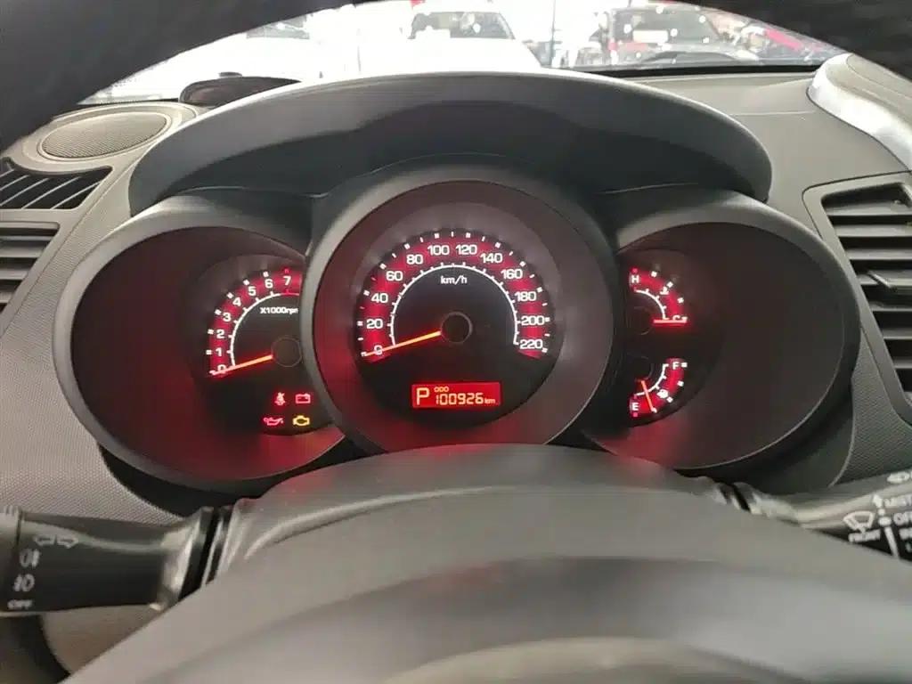 2013 Volkswagen Soul 1.6L AT GL — миниатюра 12