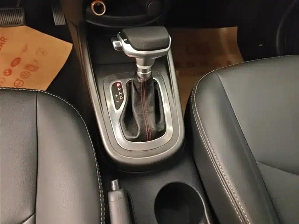 2013 Volkswagen Soul 1.6L AT GL — миниатюра 14