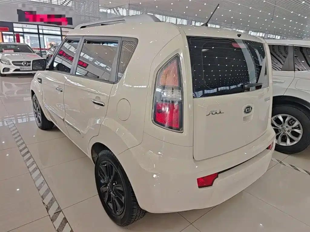 2013 Volkswagen Soul 1.6L AT GL — миниатюра 5