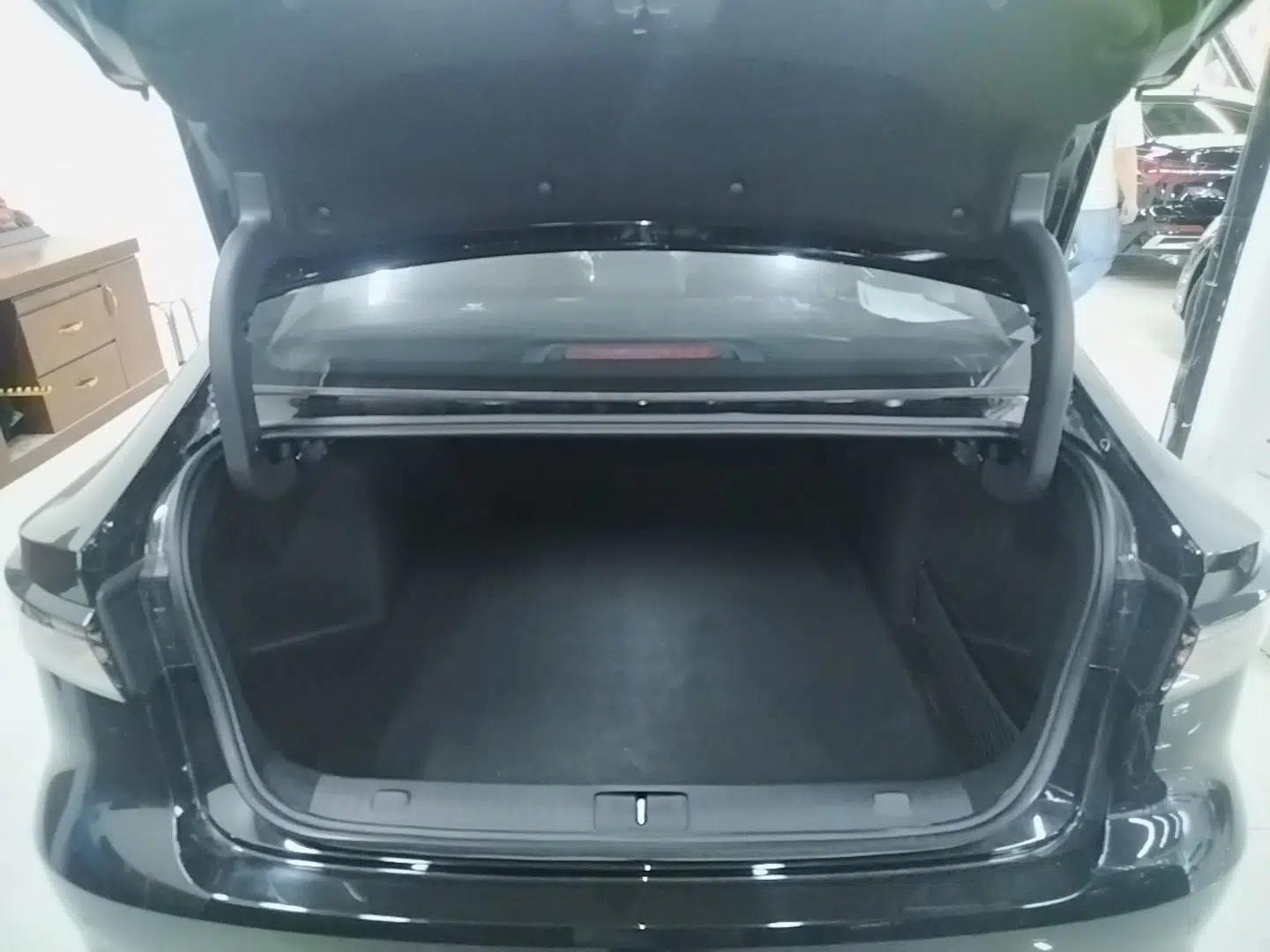 Chery Arrizo 8 PRO 2025 Pro 1.6T Luxury Model — миниатюра 22