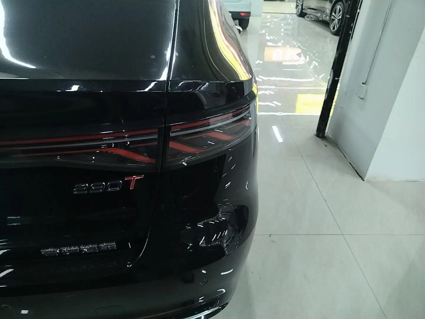 Chery Arrizo 8 PRO 2025 Pro 1.6T Luxury Model — миниатюра 7