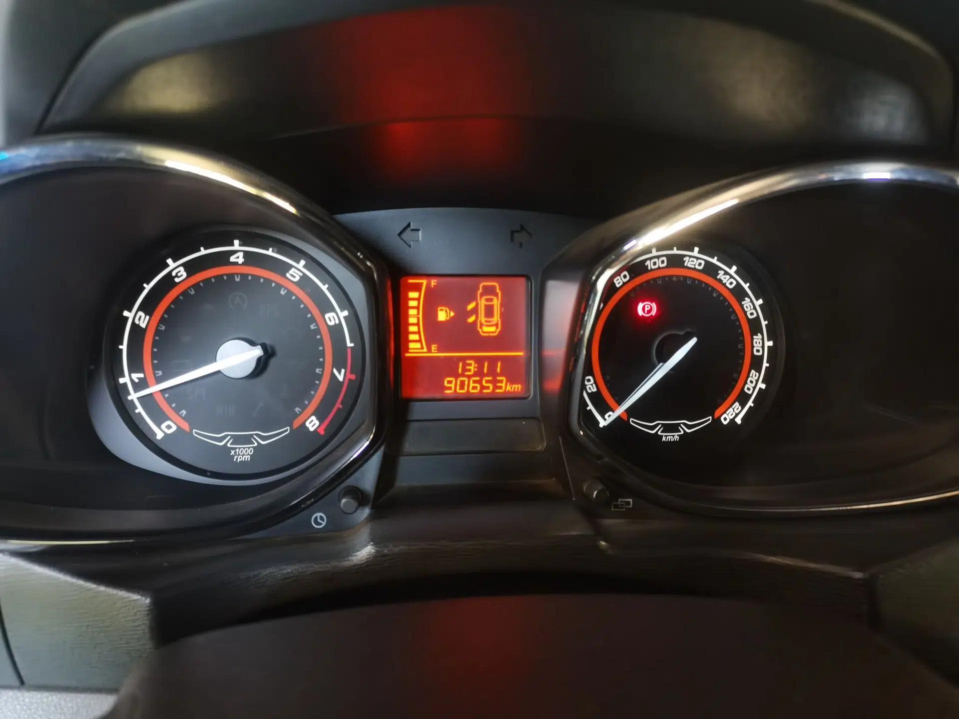 Chery Arrizo 3 2015 1.5L Manual Genuine Version — миниатюра 12
