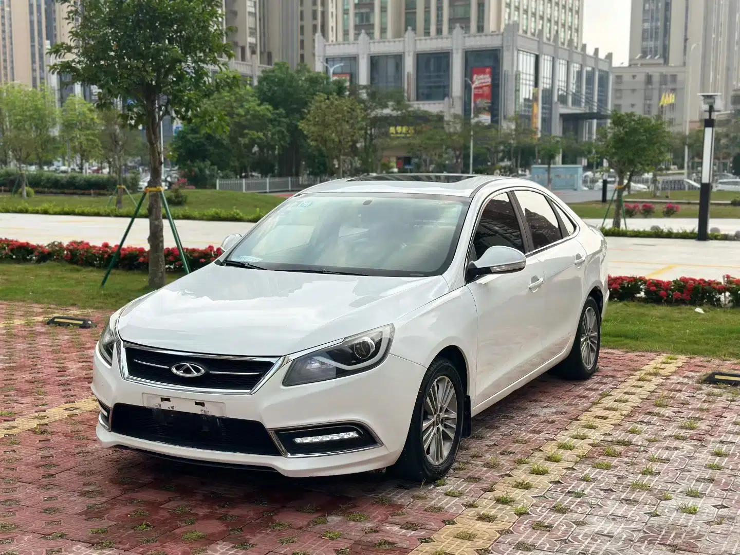 Chery Arrizo 7 2016 1.6L CVT ZhiShang Edition — миниатюра 1
