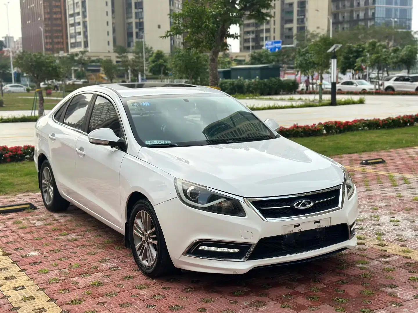 Chery Arrizo 7 2016 1.6L CVT ZhiShang Edition — миниатюра 3