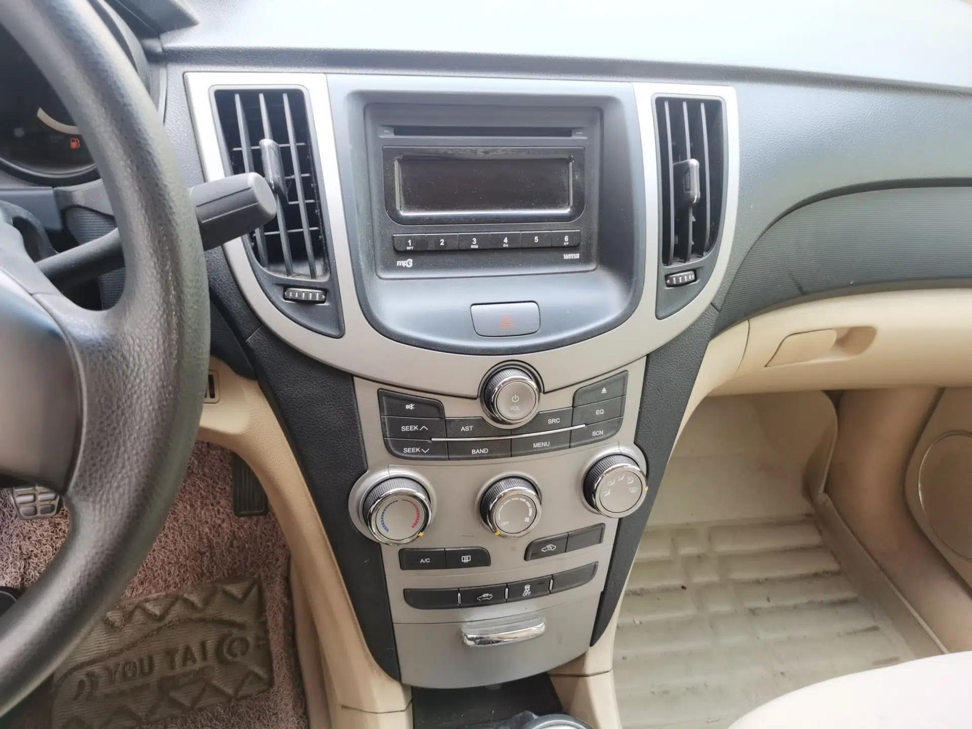Chery A3 2010 Facelifted Hatchback 1.6L Manual – Ambition Trim — миниатюра 14