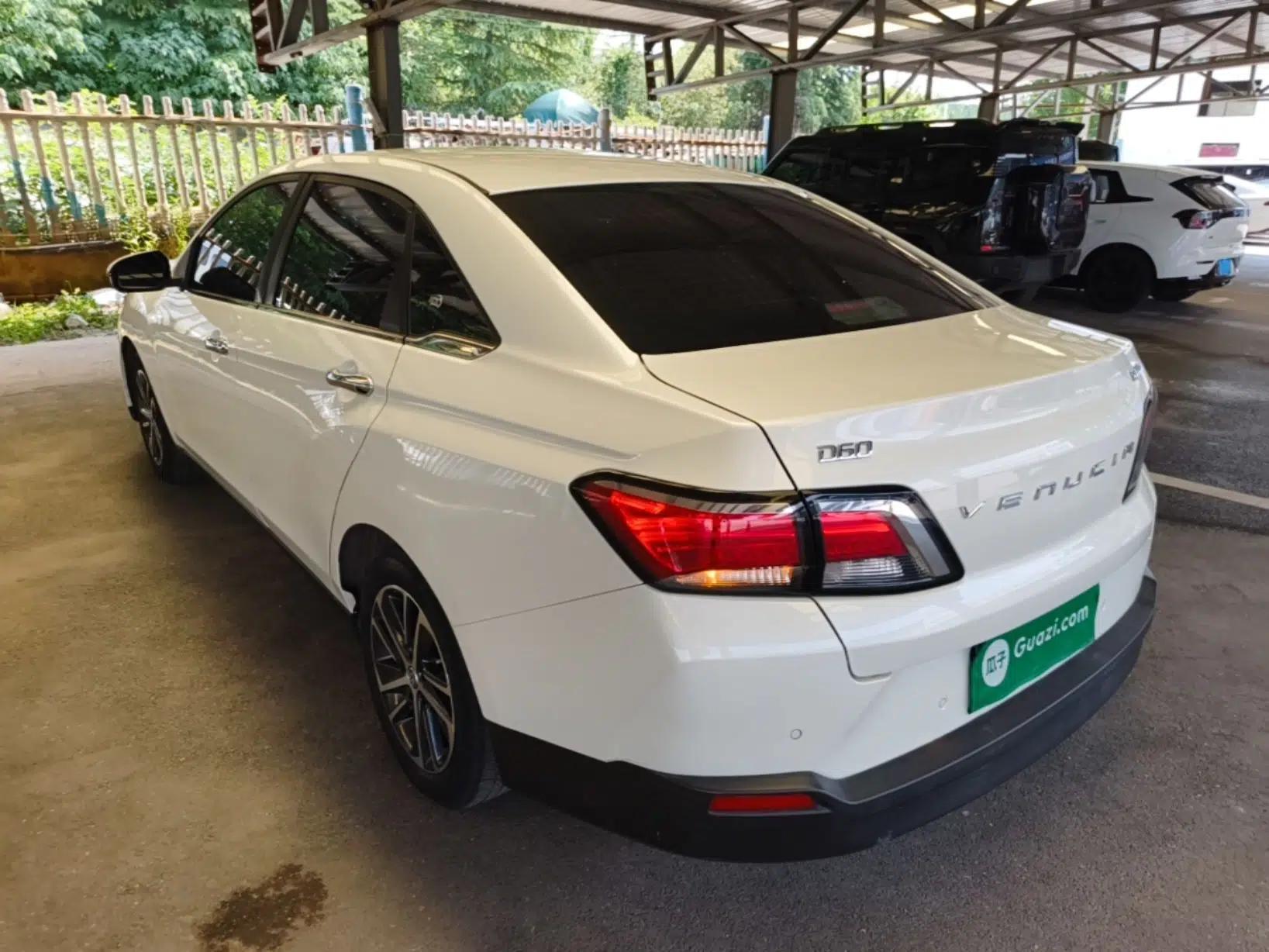 Venucia D60 2019 1.6L XL Manual SmartConnect Elite Edition — миниатюра 4