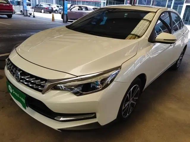 Venucia D60 2019 1.6L XL Manual SmartConnect Elite Edition