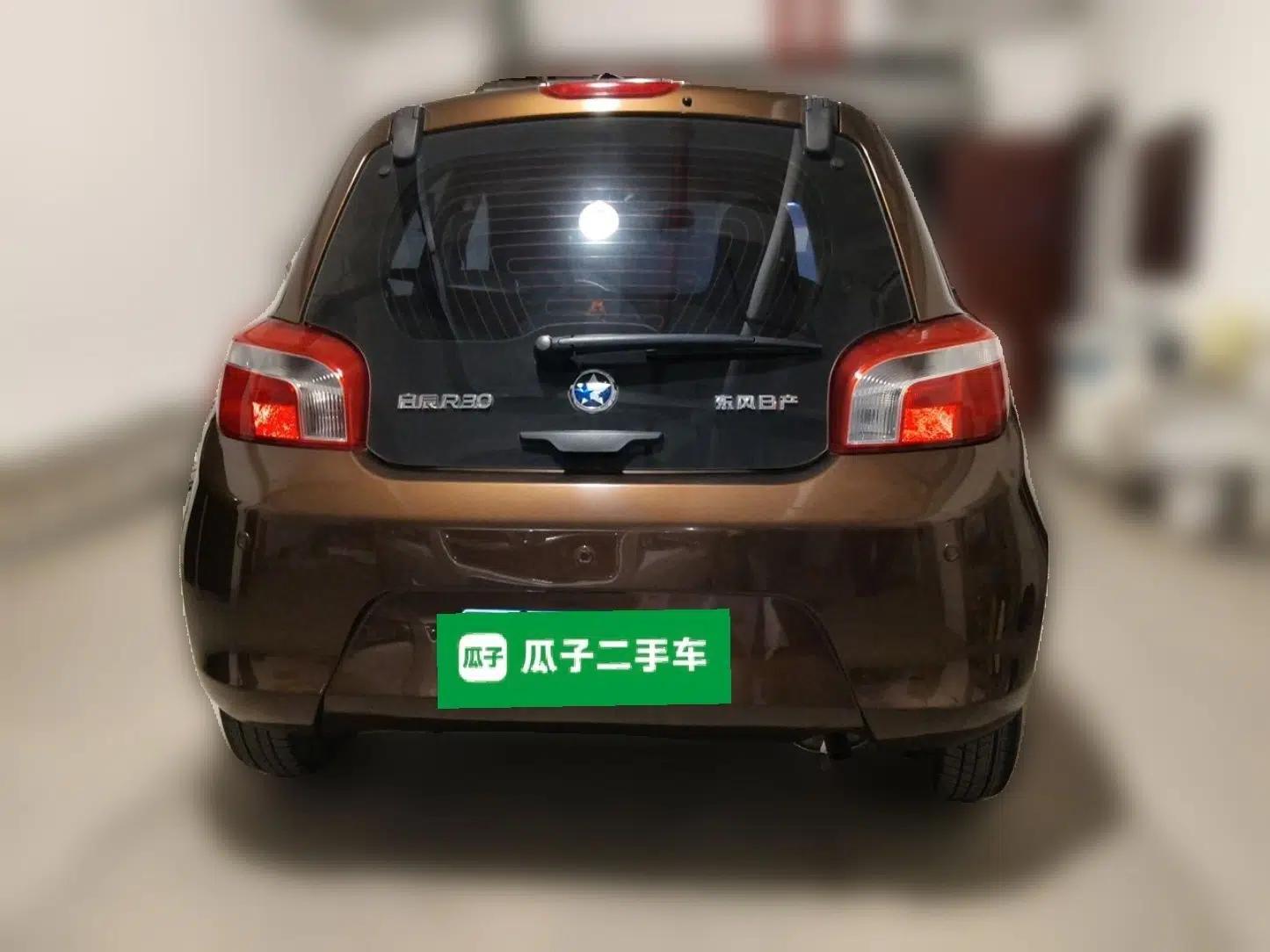 Venucia R30 2014 1.2L Manual Luxury Edition — миниатюра 5