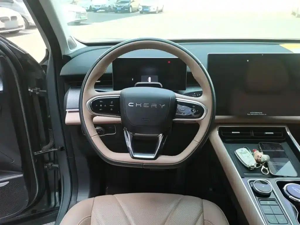 Chery Tiggo 8L 2024 2.0T 2WD Premium Edition 5-seater — миниатюра 11