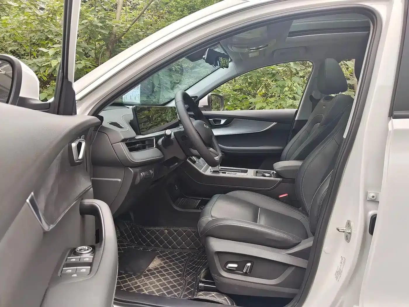 Chery Tiggo 7 PLUS 2022 1.5T CVT Luxury+ — миниатюра 9