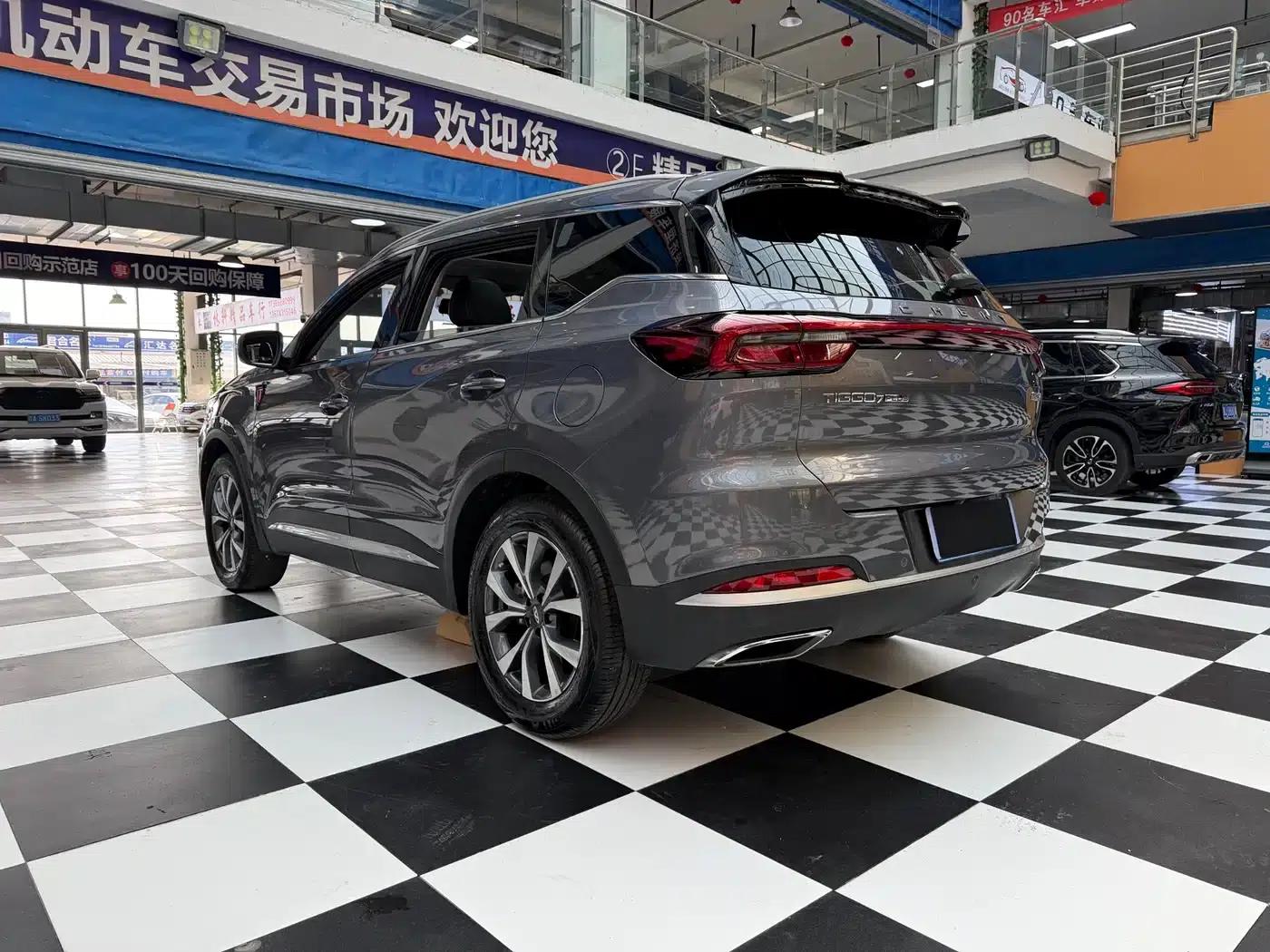 Chery Tiggo 7 PLUS 2021 1.5T CVT Premium Edition — миниатюра 16