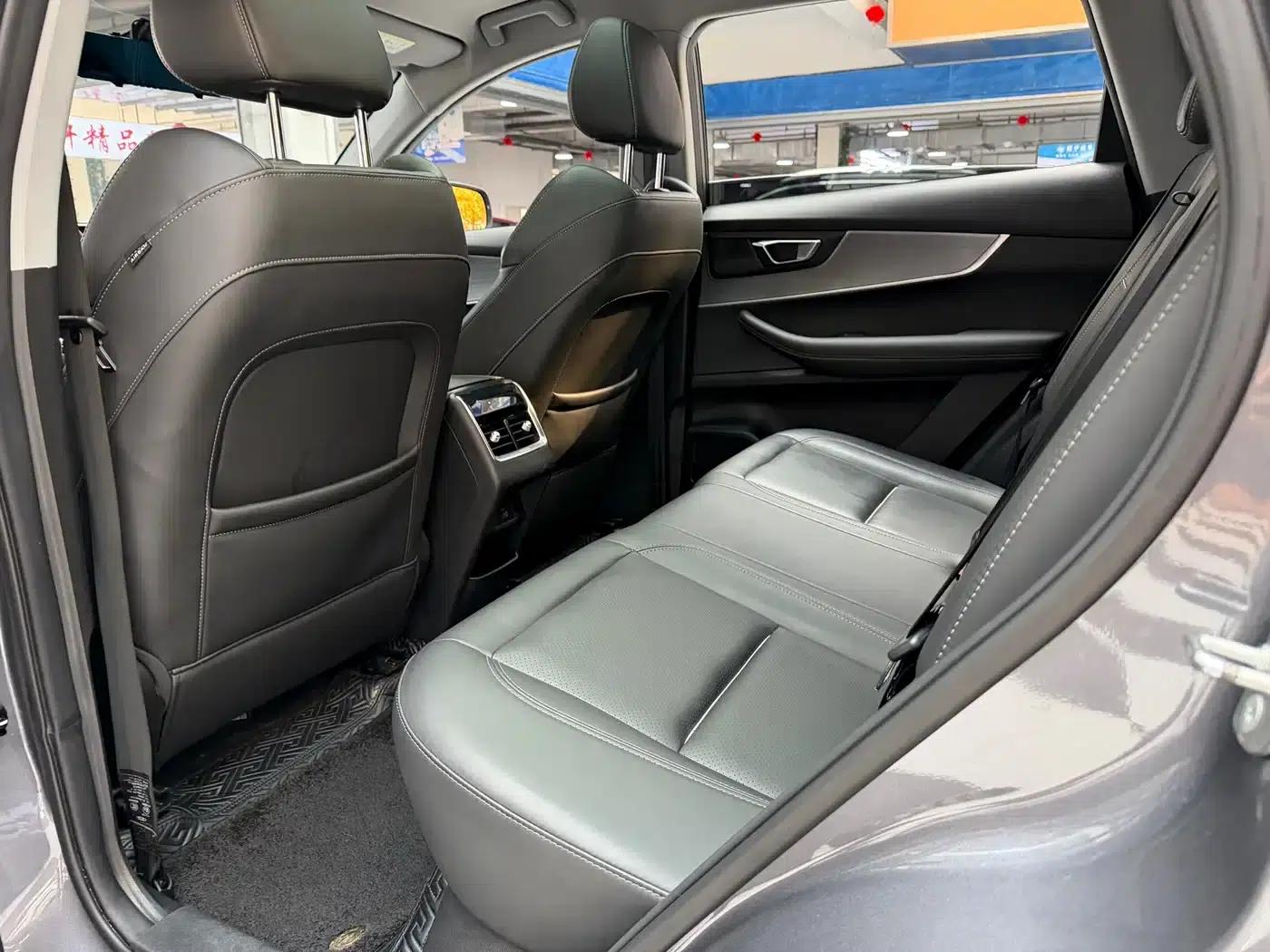 Chery Tiggo 7 PLUS 2021 1.5T CVT Premium Edition — миниатюра 10