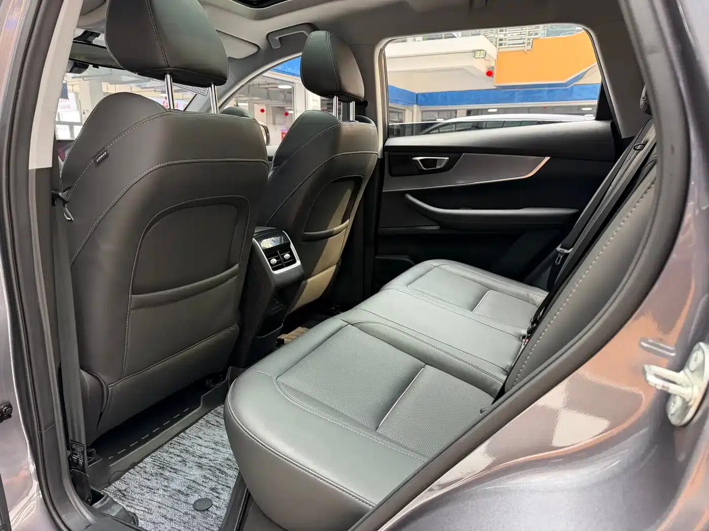 Chery Tiggo 7 PLUS 2022 1.5T CVT Premium+ — миниатюра 11