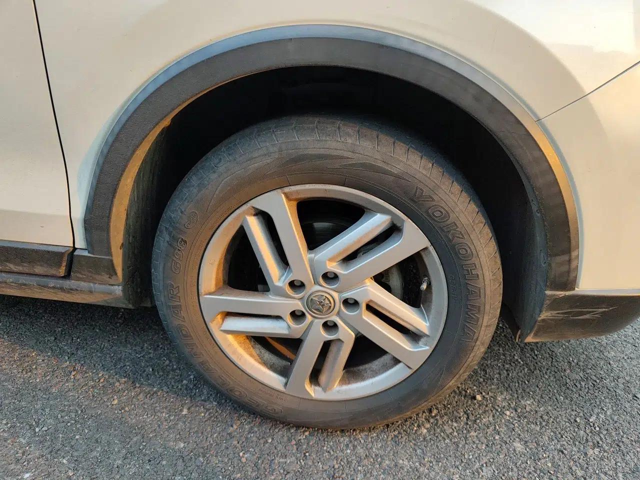 Venucia T60 2020 1.6L CVT Smart Drive Version China VI Standard — миниатюра 8