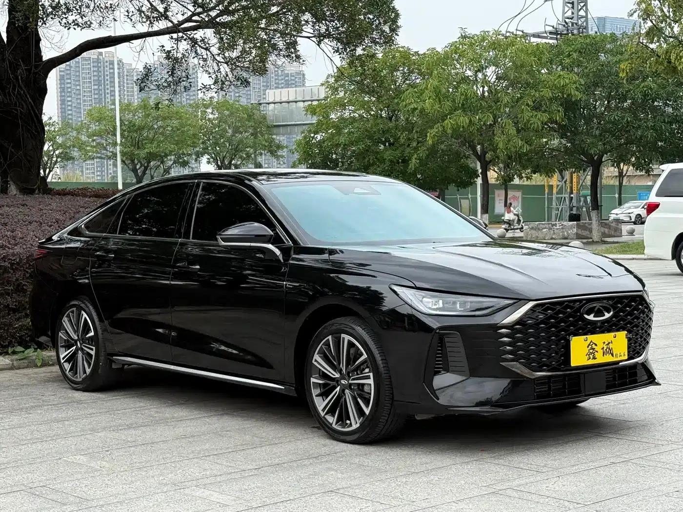 Chery Arrizo 8 PRO 2025 1.6T DCT Luxury Edition — миниатюра 2