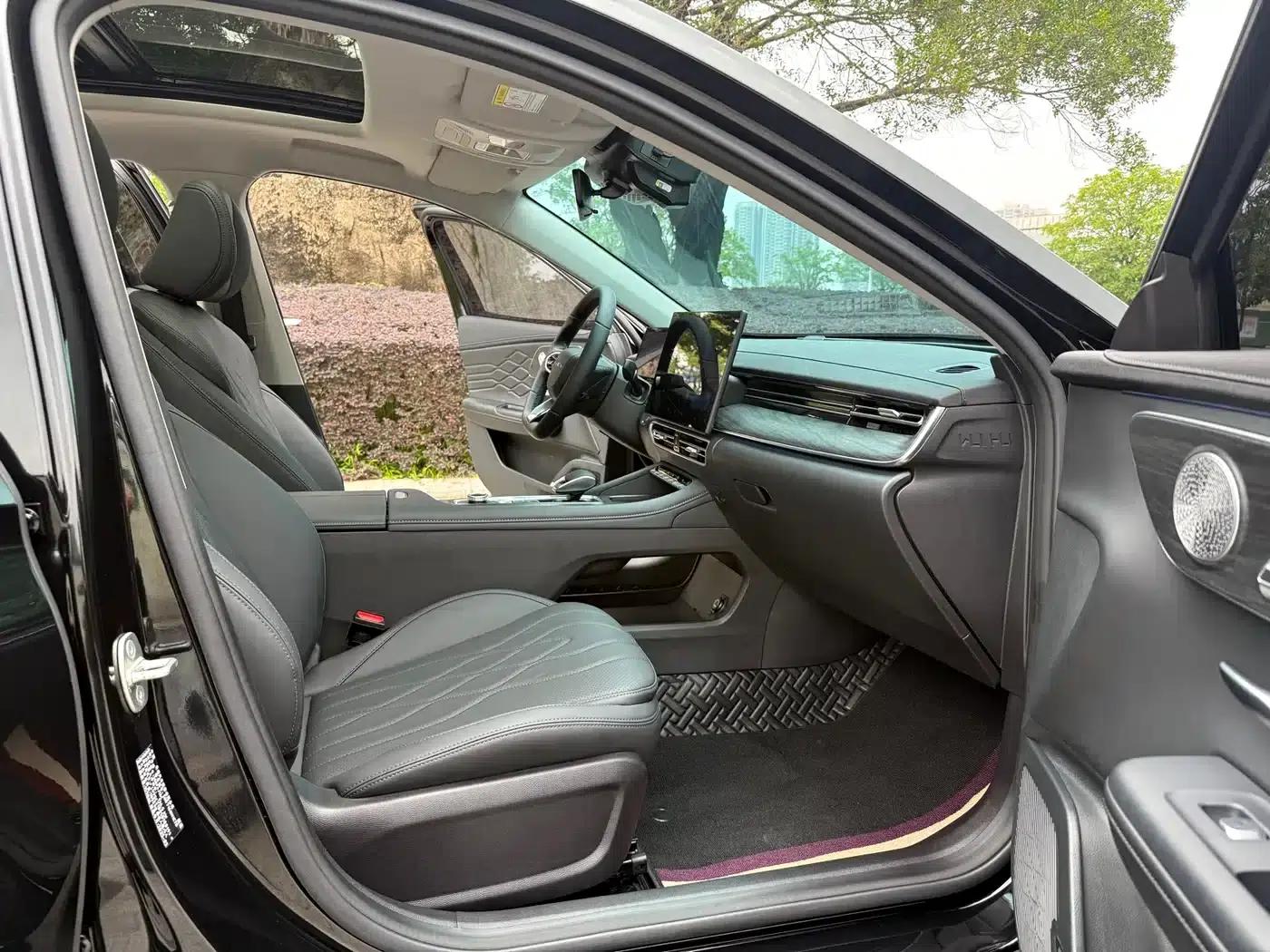 Chery Arrizo 8 PRO 2025 1.6T DCT Luxury Edition — миниатюра 14
