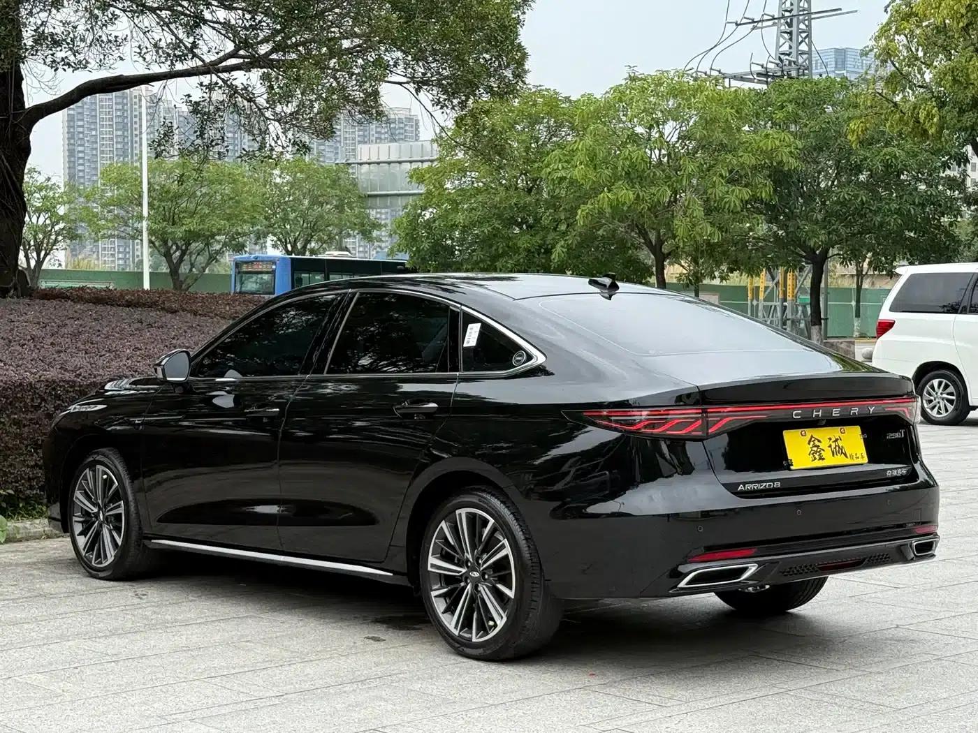 Chery Arrizo 8 PRO 2025 1.6T DCT Luxury Edition — миниатюра 17