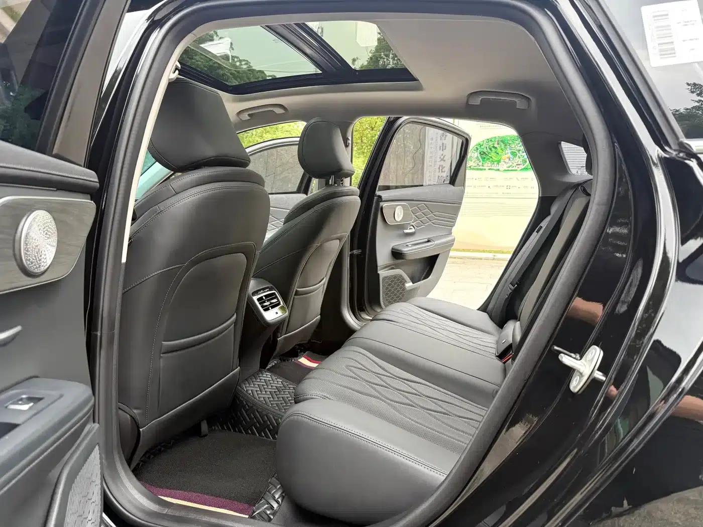 Chery Arrizo 8 PRO 2025 1.6T DCT Luxury Edition — миниатюра 7