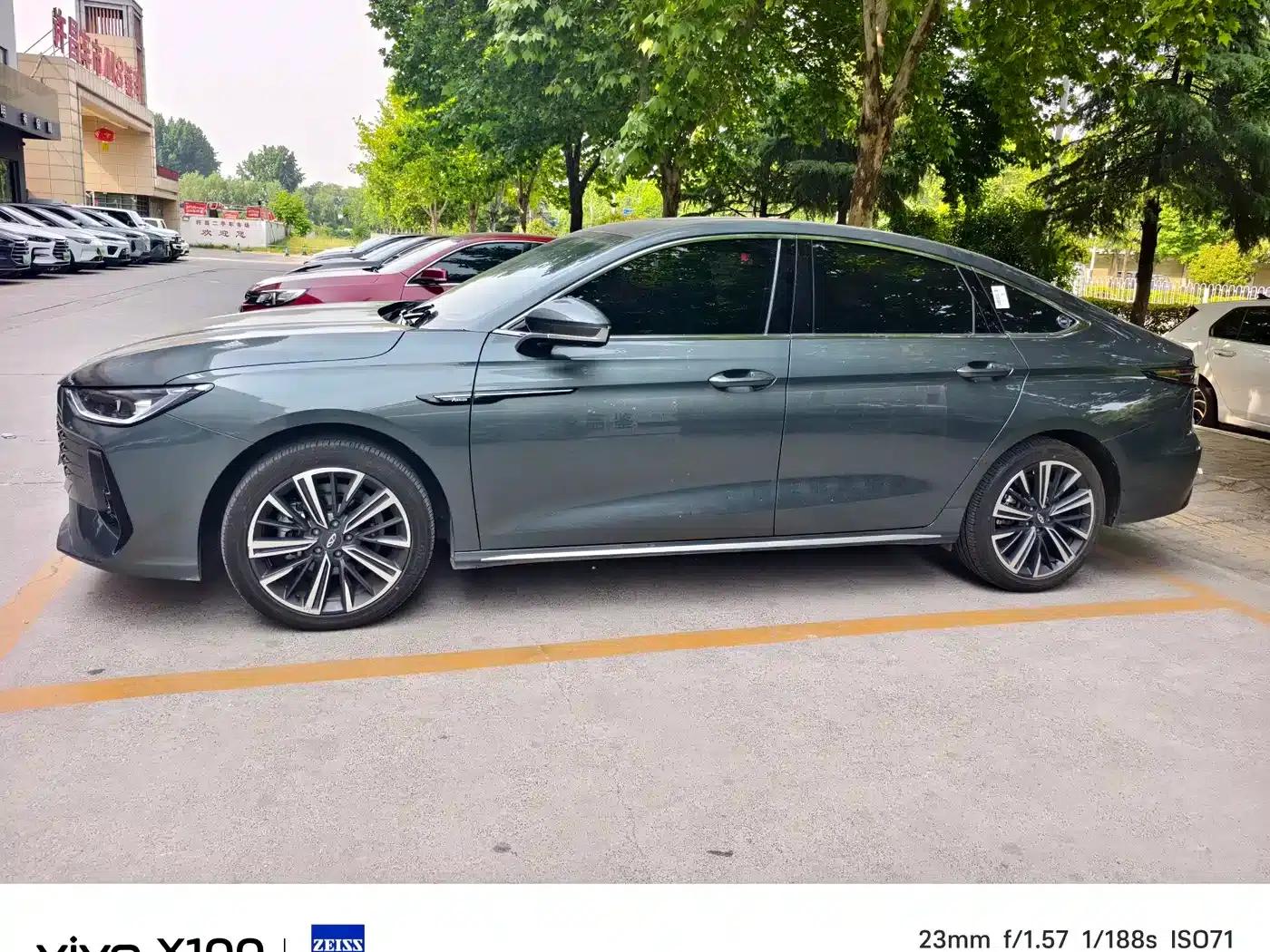 Chery Arrizo 8 PRO 2025 1.6T DCT Luxury Edition — миниатюра 3