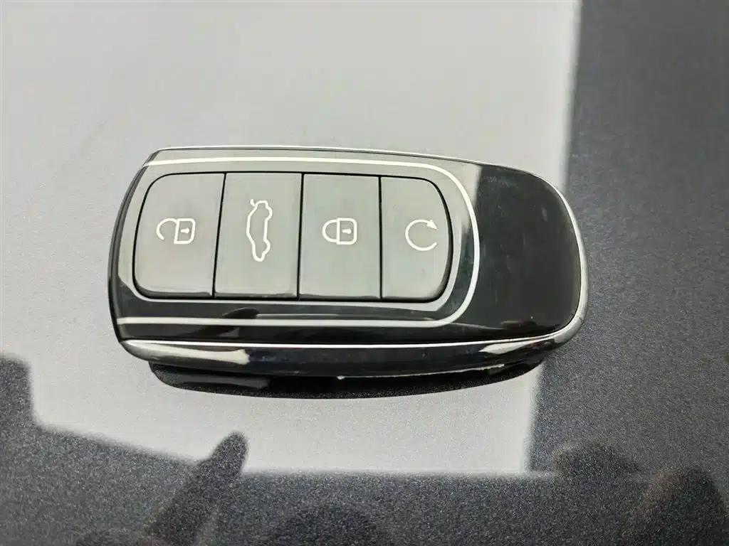 Chery Tiggo 8 PLUS Kunpeng e+ 2022 PHEV 1.5T Style e+ — миниатюра 19