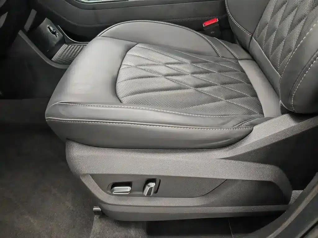 Chery Tiggo 8 PLUS Kunpeng e+ 2022 PHEV 1.5T Style e+ — миниатюра 20