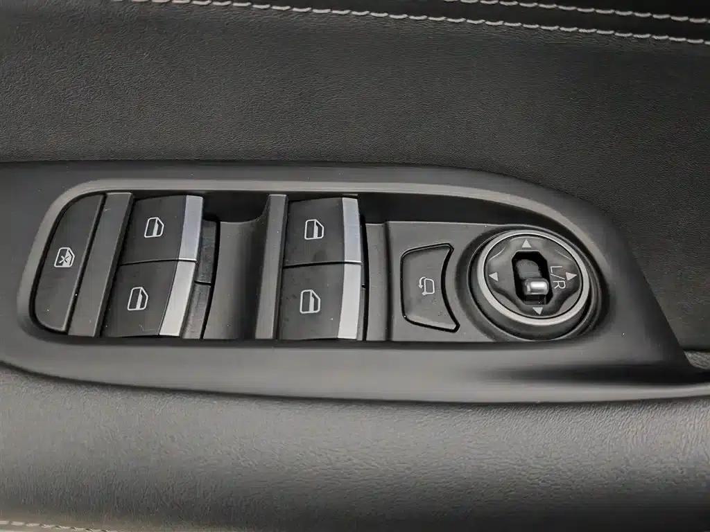 Chery Tiggo 8 PLUS Kunpeng e+ 2022 PHEV 1.5T Style e+ — миниатюра 9