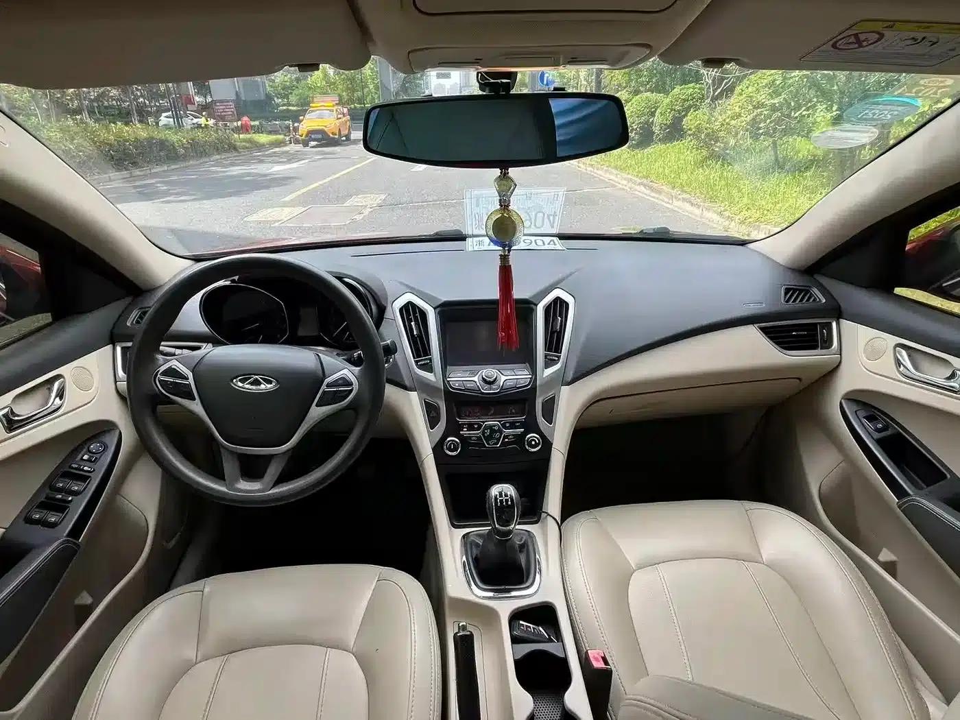 Chery Arrizo 7 2013 1.6L Manual Elite Edition — миниатюра 9