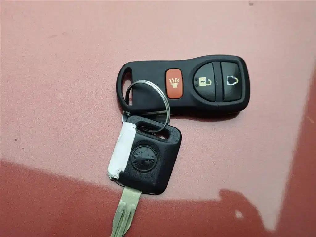 Venucia R50 2013 1.6L Automatic Fashion Edition — миниатюра 19