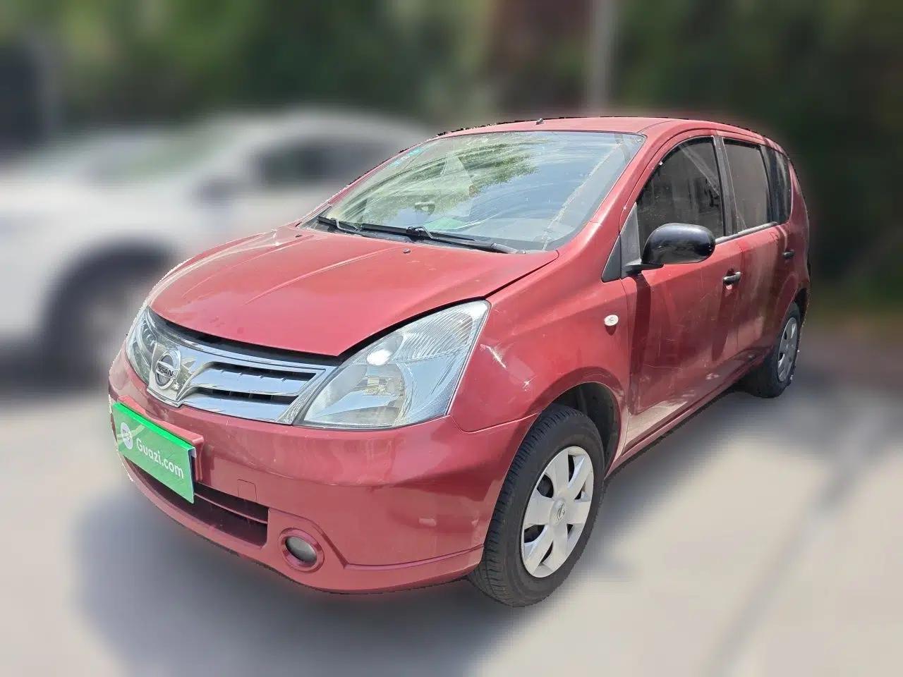 Nissan Livina 2010 Jingyue Edition 1.6L Manual All-Around Model — миниатюра 1
