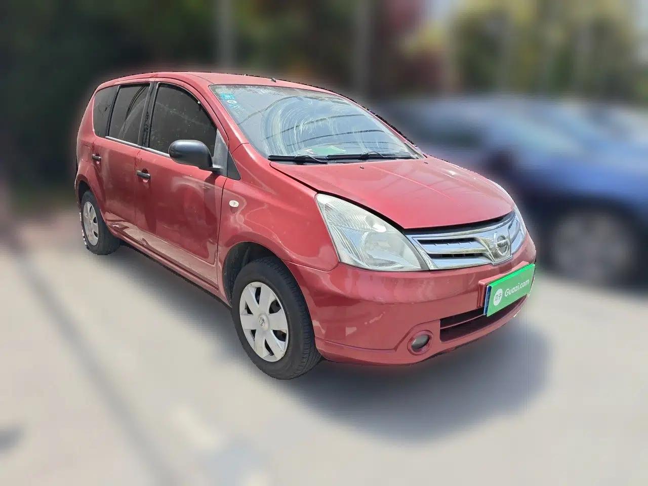 Nissan Livina 2010 Jingyue Edition 1.6L Manual All-Around Model — миниатюра 3