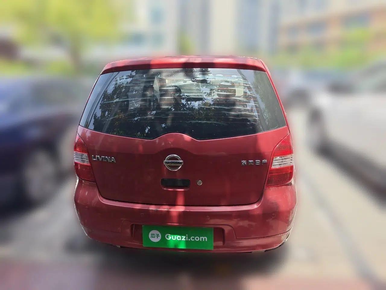 Nissan Livina 2010 Jingyue Edition 1.6L Manual All-Around Model — миниатюра 5