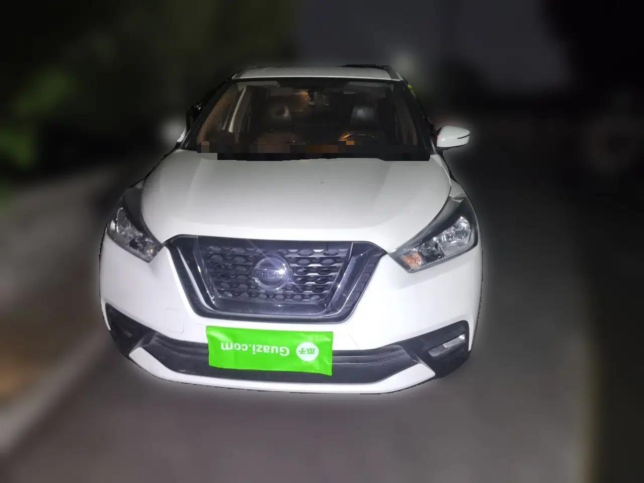 Nissan Kicks 2019 1.5L CVT Smart Connect Luxury Edition — миниатюра 2