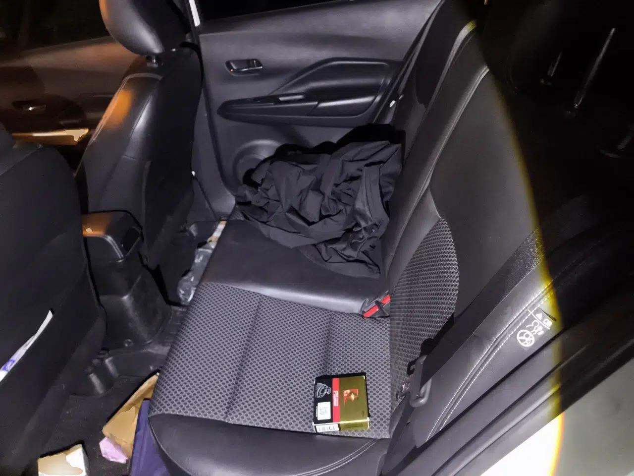 Nissan Kicks 2019 1.5L CVT Smart Connect Luxury Edition — миниатюра 18