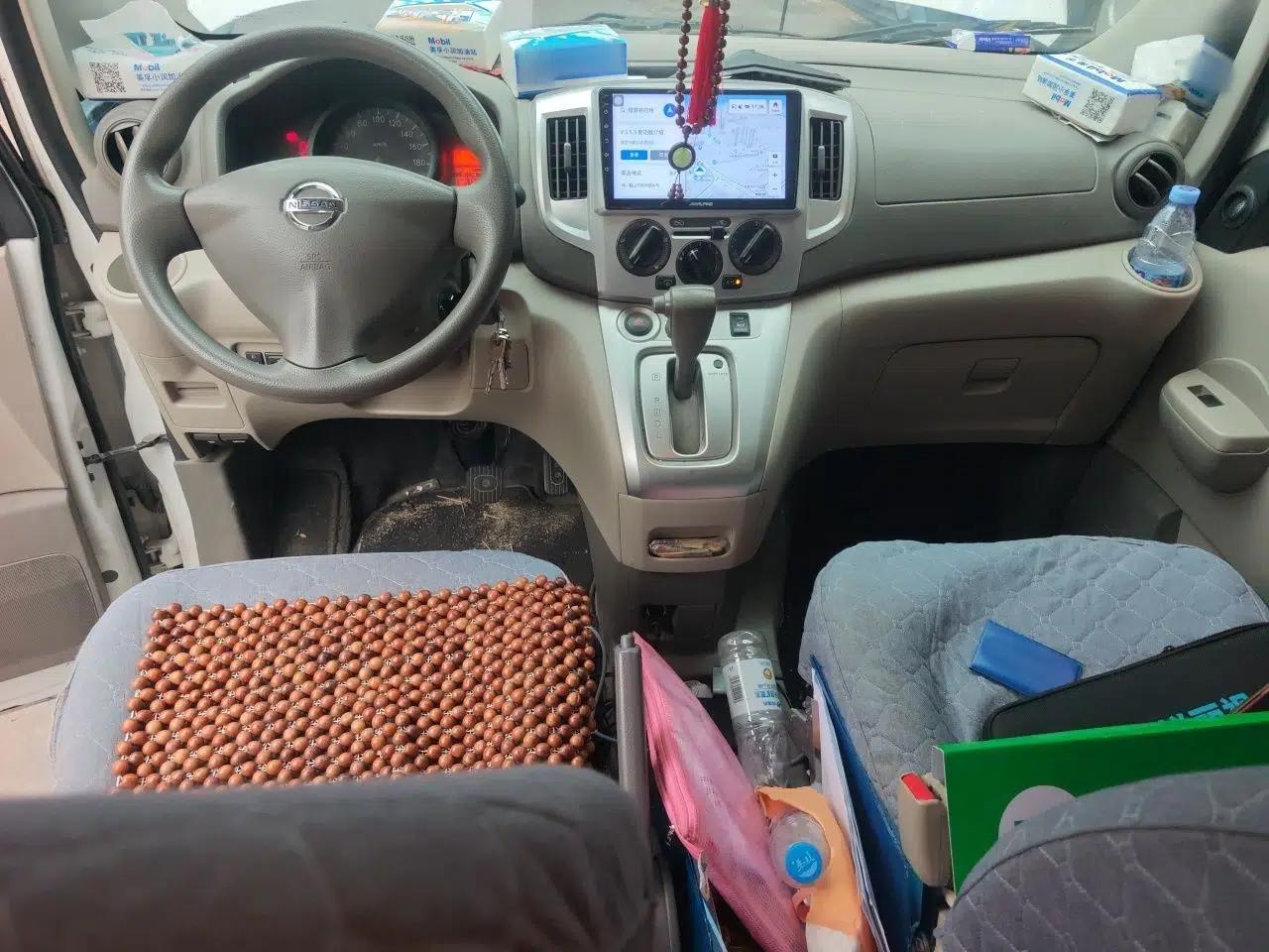 Nissan NV200 2018 1.6L CVT Luxury Model — миниатюра 10