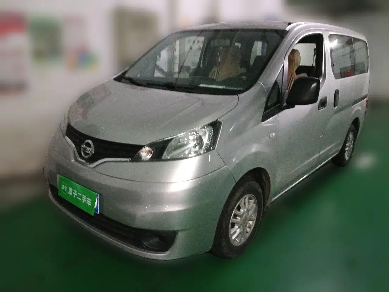 Nissan NV200 2012 1.6L 232 Seats Luxury Version — миниатюра 1