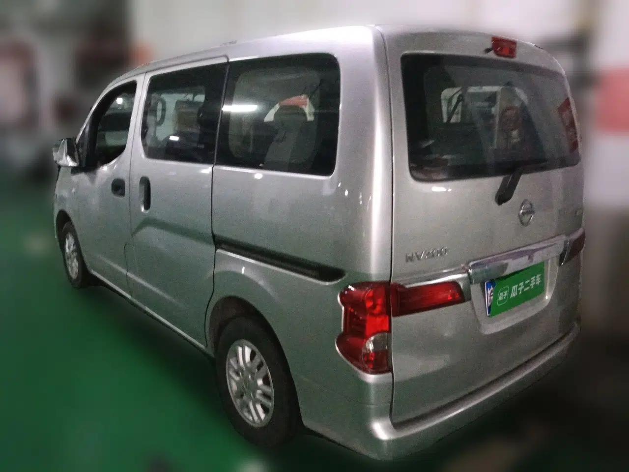 Nissan NV200 2012 1.6L 232 Seats Luxury Version — миниатюра 4