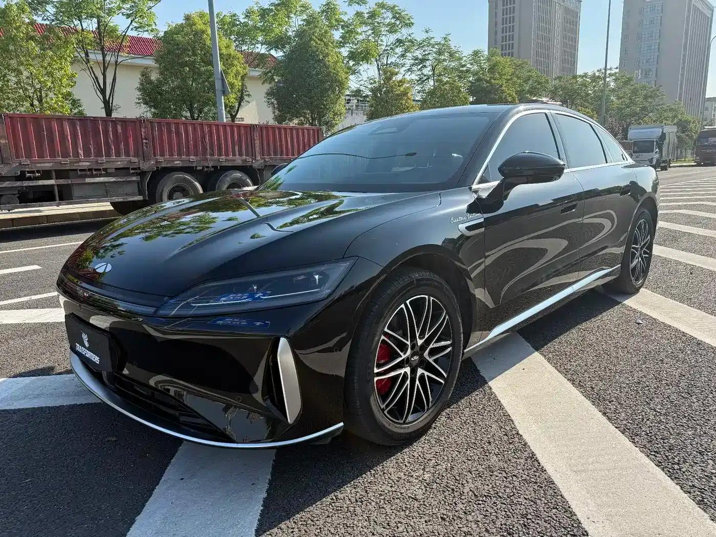Fengyun A9L 2025 Model 260km Extended Range Premium Edition — миниатюра 1