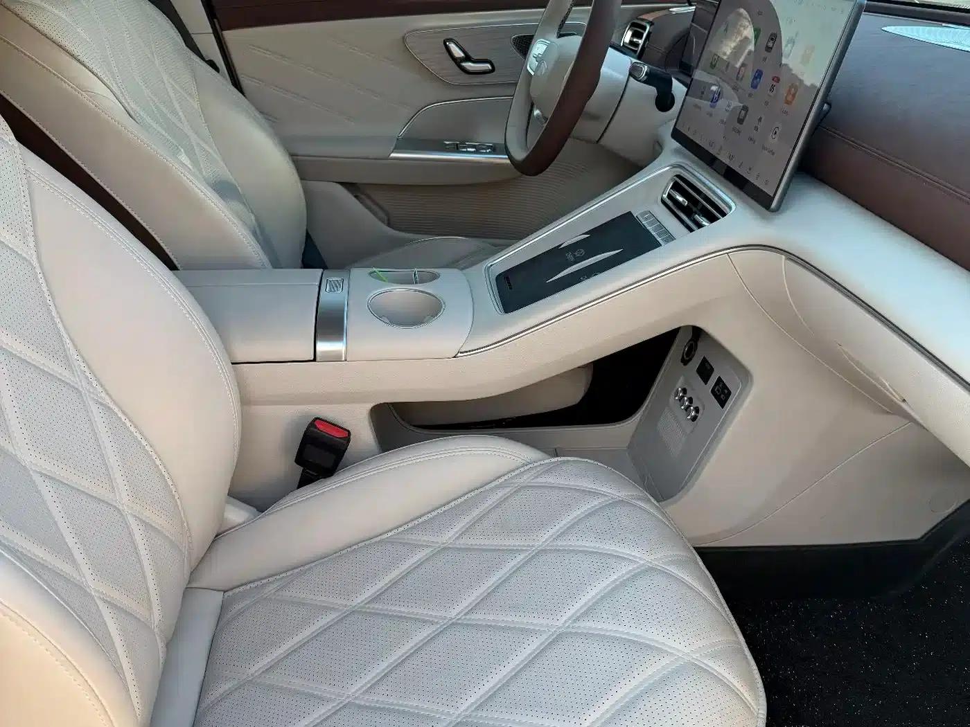 Fengyun A9L 2025 Model 260km Extended Range Premium Edition — миниатюра 13
