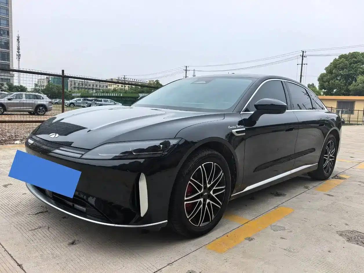 Fengyun A9L 2025 Model 260km Extended Range Luxury Edition — миниатюра 1